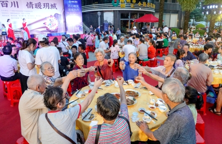 傳遞文明聲音 構建和諧小區(qū)
