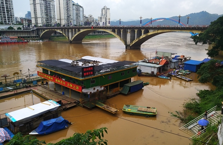 游泳場(chǎng)暫停開(kāi)放