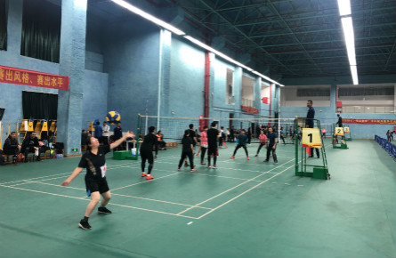 職工氣排球賽激戰正酣