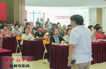 推進(jìn)全民藝術(shù)普及發(fā)展